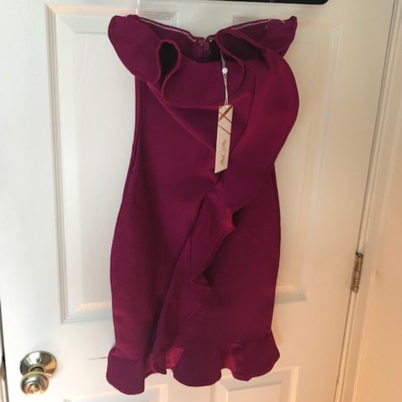 Ladies Sample MiniDress Spring 2020 - Picture 1 of 4